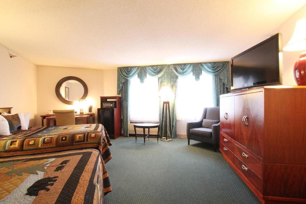 Black Bear Inn, Ascend Hotel Collection Orono Exterior photo