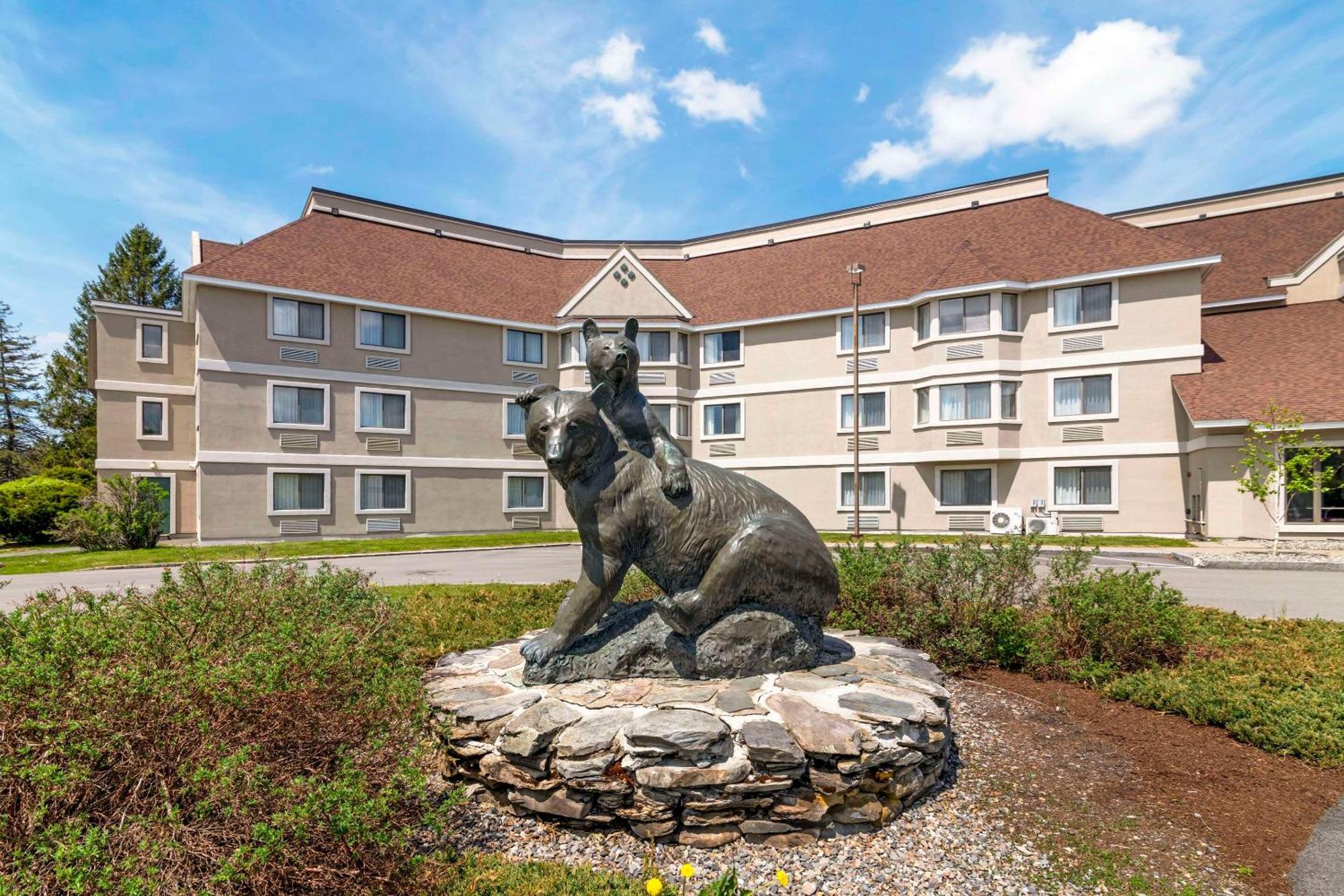 Black Bear Inn, Ascend Hotel Collection Orono Exterior photo